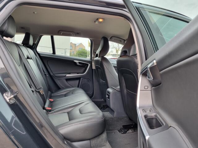 Volvo V60 2.0 D2 Autom. // GEARTRONIC // TEL 0488 086 388