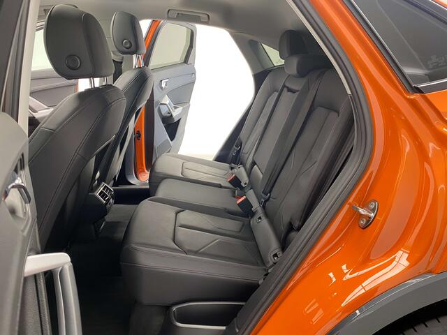 Audi Q3 TDi S lineTOIT OUVRANTGPSCUIRXENONCAMERA