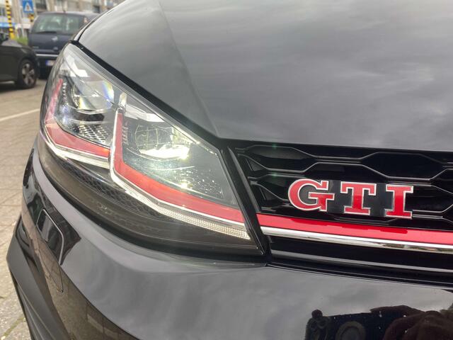 Volkswagen Golf 2.0 TSI TCR OPF DSG 12M GARANTIE
