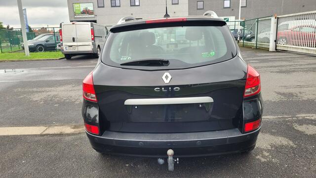 Renault Clio 1.5 dCi Expression NAVI-AUT AIRCO-TREKHAAK, CV&ER