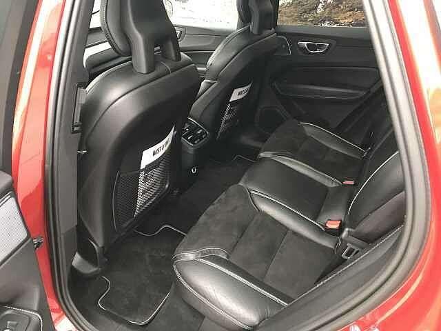 Volvo XC60 II D4 AWD R-DESIGN / FULL OPTIONS