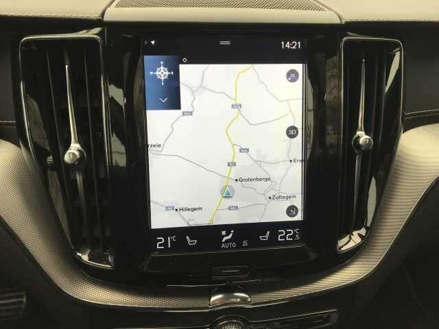 Volvo XC60 II D4 AWD R-DESIGN / FULL OPTIONS