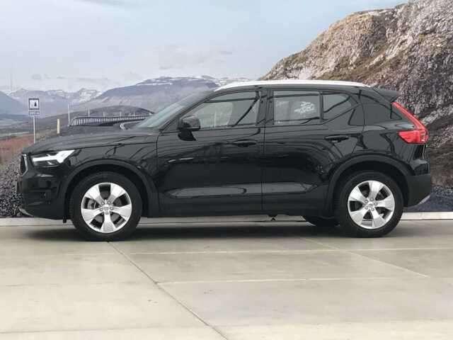 Volvo XC40 B4 AWD MILD HYBRID MOMENTUM PRO