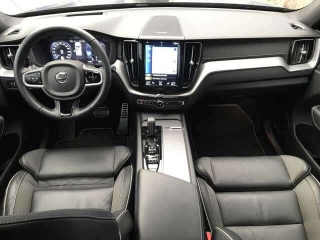 Volvo XC60 B4 R-DESIGN + ACC + WINTER + ...