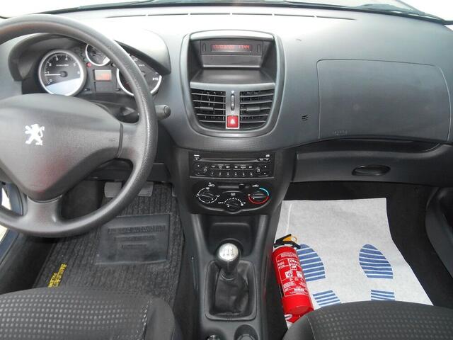 Peugeot 206 206+  1.1i URBAN