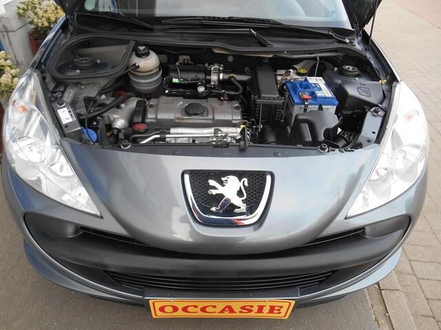 Peugeot 206 206+  1.1i URBAN