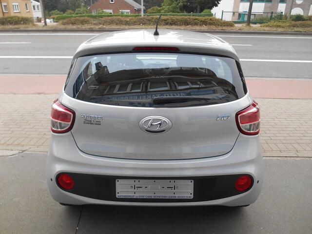 Hyundai I 10 HYUNDAI i10 1.0I TWIST