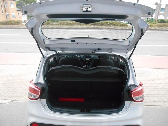 Hyundai I 10 HYUNDAI i10 1.0I TWIST