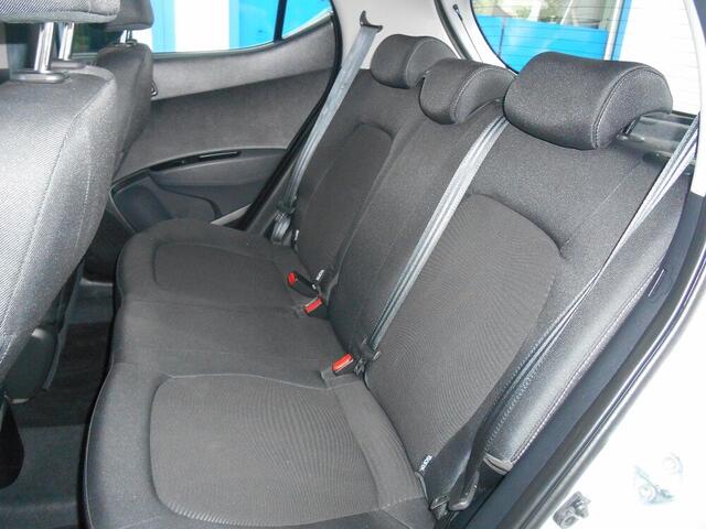 Hyundai I 10 HYUNDAI i10 1.0I TWIST