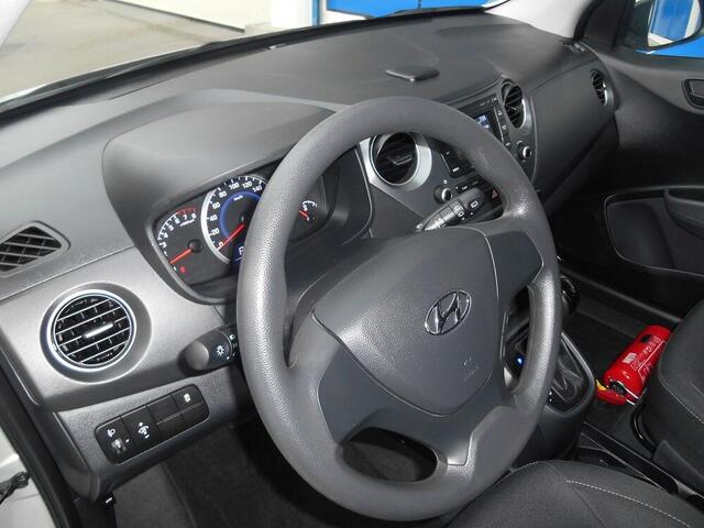 Hyundai I 10 HYUNDAI i10 1.0I TWIST