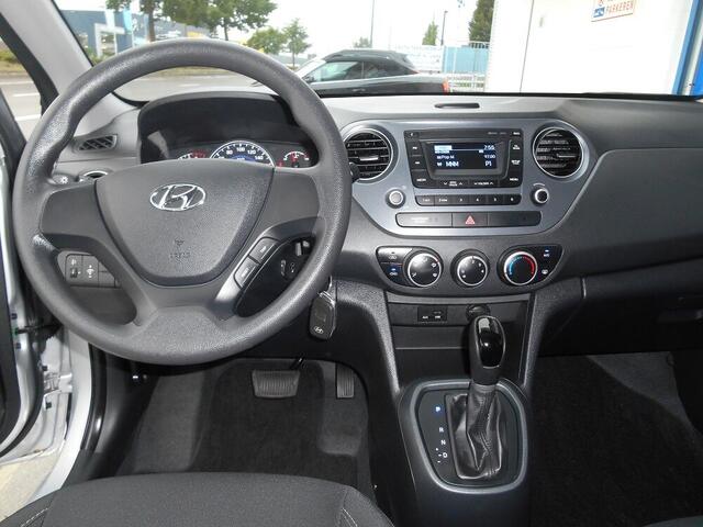 Hyundai I 10 HYUNDAI i10 1.0I TWIST