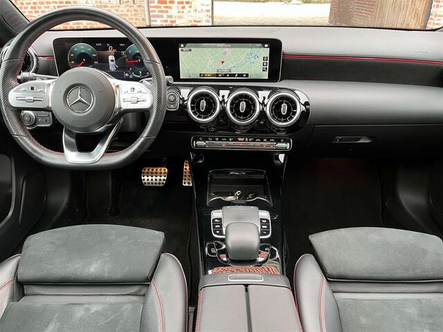 Mercedes-Benz A-Klasse dA AMG-PACK Panodak/Full-LED/Sportzetels/Camera