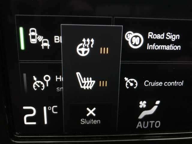 Volvo XC40 T5 HYBRIDE - INSCRIPTION + FULL OPTIONS