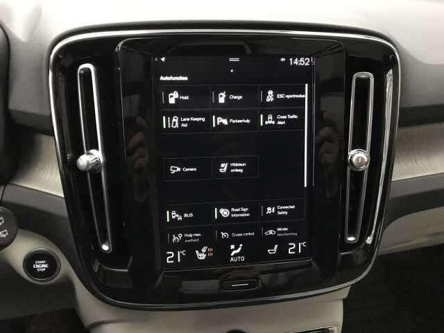 Volvo XC40 T5 HYBRIDE - INSCRIPTION + FULL OPTIONS