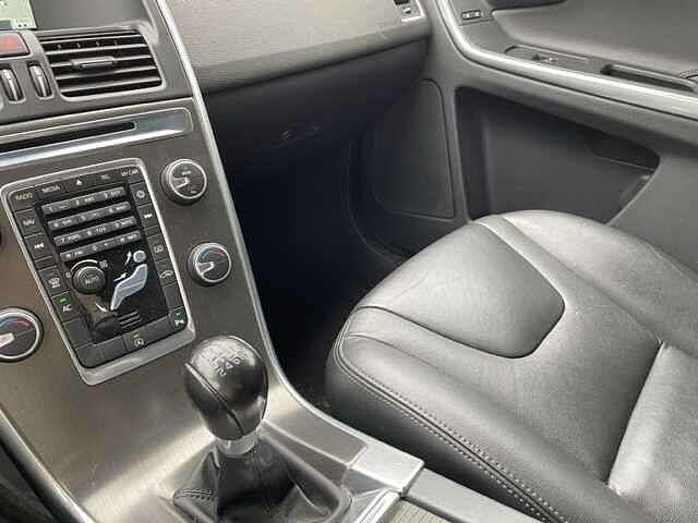 Volvo XC60 D3 136 MAN Summum ONLY EXPORT