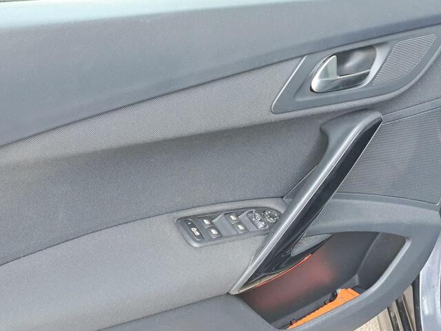 Peugeot 508 SW 1.6 THP/Pano/Navi/Trekhaak/Xenon/156PK/17inch