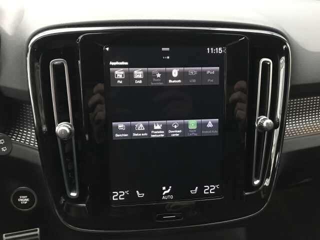 Volvo XC40 T4 HYBRIDE R-DESIGN + LIGHT + ACC + BLIS