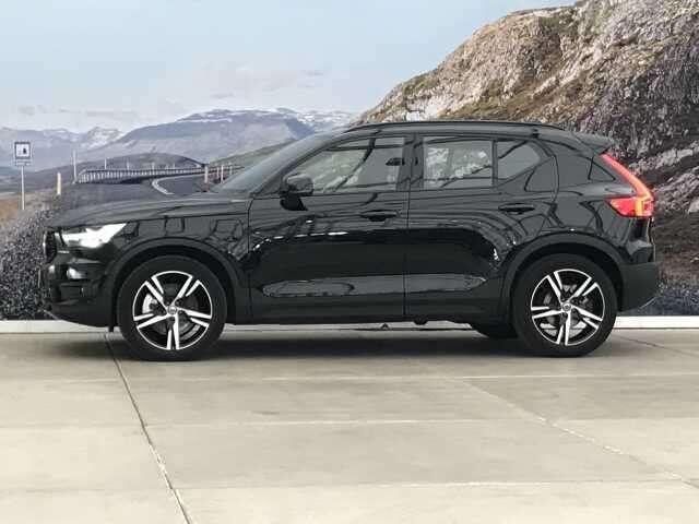 Volvo XC40 T4 HYBRIDE R-DESIGN + LIGHT + ACC + BLIS