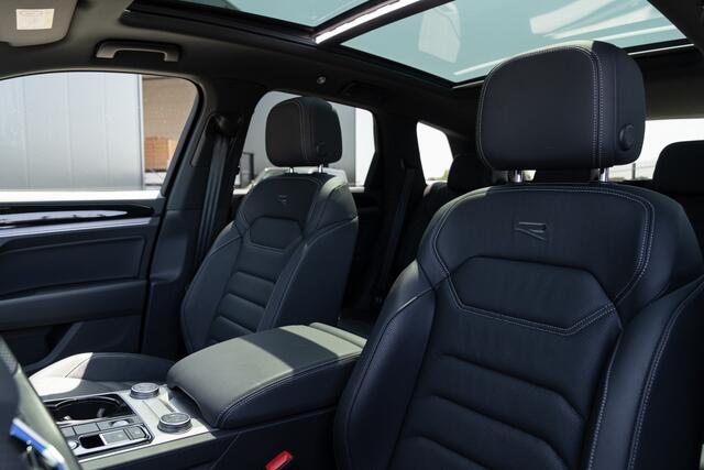 Volkswagen Touareg 3.0 TSI e-Hybrid R-Line | Pano | Keyless | Luchtvering | Virtual | Sfeer | Lane & Side | Stoel verwarming + verkoeling | Camera | ACC | DCC | 