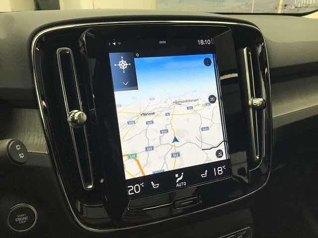 Volvo XC40 T4 HYBRIDE INSCRIPTION + PANODAK