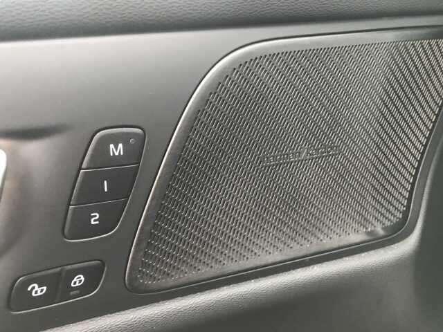 Volvo V60 T6 HYBRIDE R-DESIGN - FULL OPTIONS