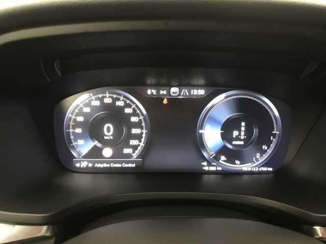 Volvo V60 T6 HYBRIDE R-DESIGN - FULL OPTIONS