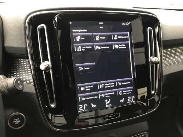 Volvo XC40 T4 HYBRIDE R-DESIGN - FULL OPTIONS