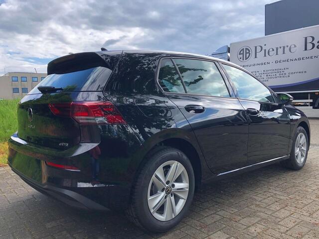 Volkswagen Golf 1,0eTSI Life DSG Carplay/LED/ACC