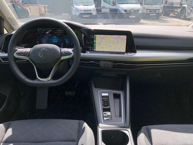 Volkswagen Golf 1,0eTSI Life DSG Carplay/LED/ACC