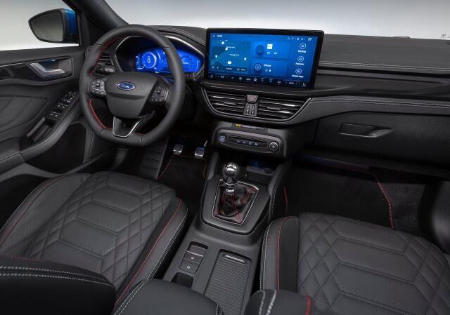 Ford Focus Turnier ST-Line X 1,0 Ecoboost mHEV 114...