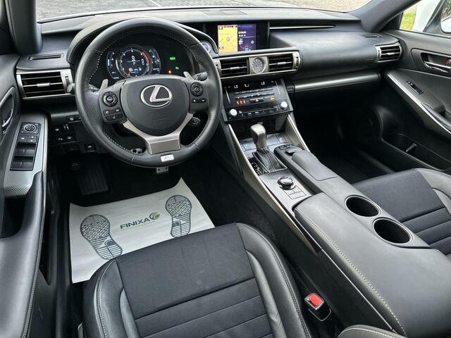 Lexus IS 300h F Sport - 