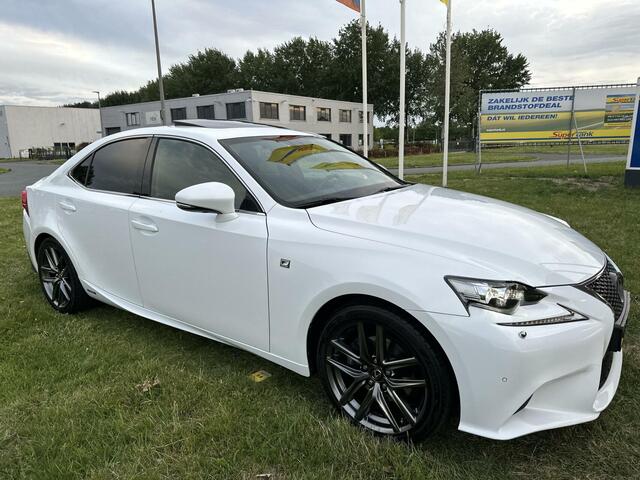 Lexus IS 300h F Sport - 