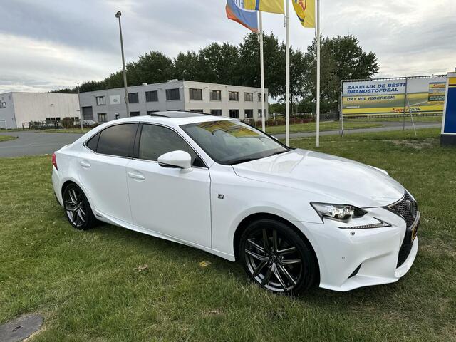 Lexus IS 300h F Sport - 