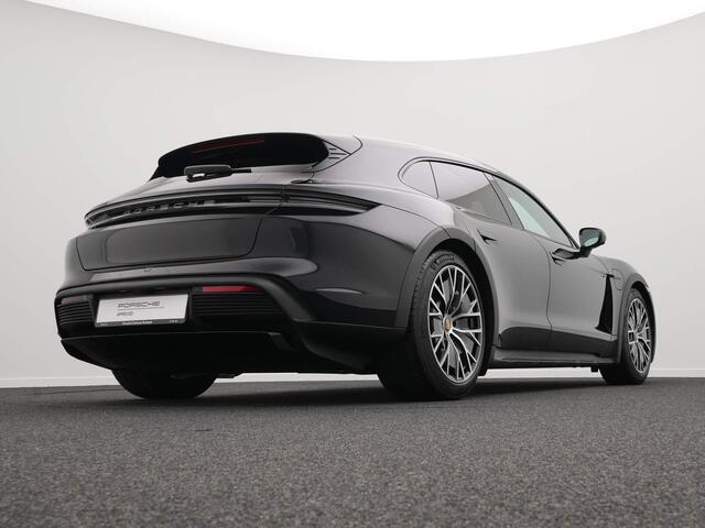 Porsche Taycan 4 Cross Turismo