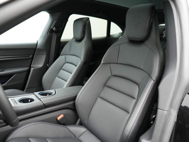 Porsche Taycan 4 Cross Turismo
