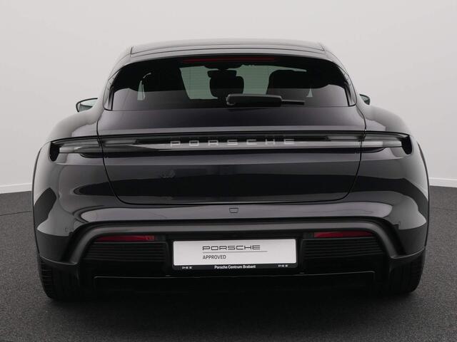Porsche Taycan 4 Cross Turismo