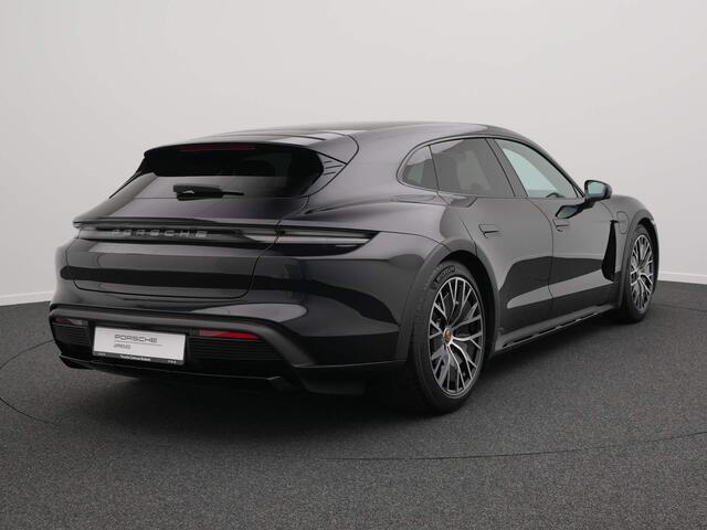 Porsche Taycan 4 Cross Turismo