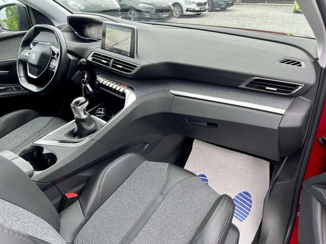 Peugeot 3008 1.2 PureTech Allure  Gps, Full Led, Sg chauff ...