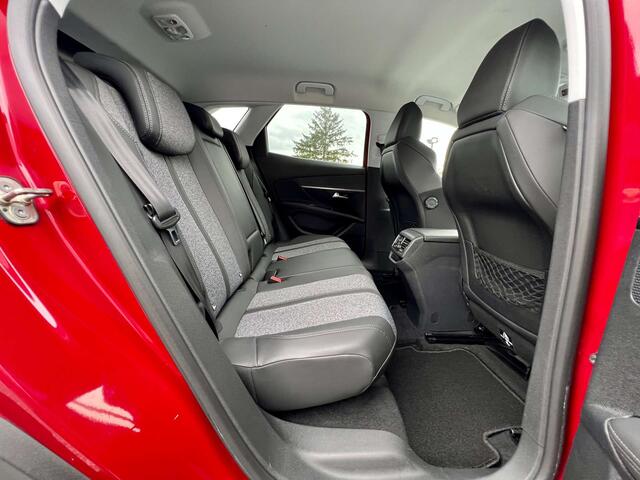 Peugeot 3008 1.2 PureTech Allure  Gps, Full Led, Sg chauff ...