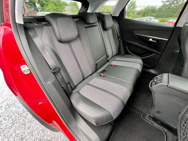 Peugeot 3008 1.2 PureTech Allure  Gps, Full Led, Sg chauff ...