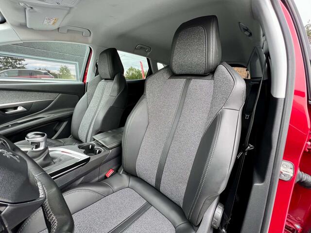 Peugeot 3008 1.2 PureTech Allure  Gps, Full Led, Sg chauff ...