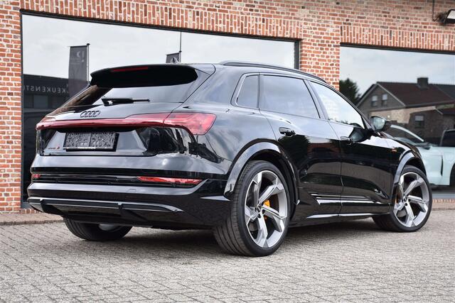 Audi E-Tron 95 kWh Quattro S|Luchtvering|Panodak| FULL BLACK