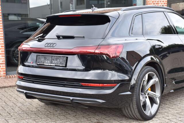 Audi E-Tron 95 kWh Quattro S|Luchtvering|Panodak| FULL BLACK
