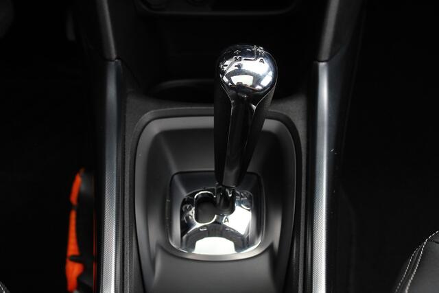Peugeot 2008 1.2 VTi Allure / Automaat / Panoramadak / Navigatie / N.A.P.