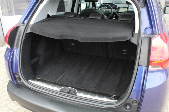 Peugeot 2008 1.2 VTi Allure / Automaat / Panoramadak / Navigatie / N.A.P.