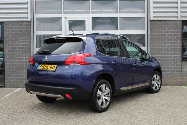 Peugeot 2008 1.2 VTi Allure / Automaat / Panoramadak / Navigatie / N.A.P.