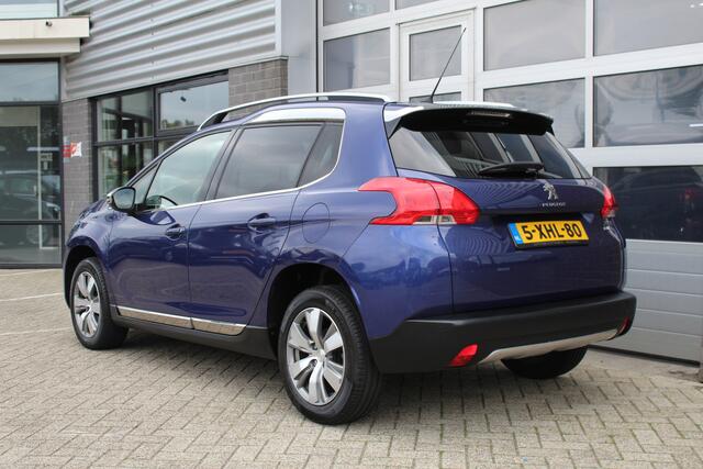 Peugeot 2008 1.2 VTi Allure / Automaat / Panoramadak / Navigatie / N.A.P.
