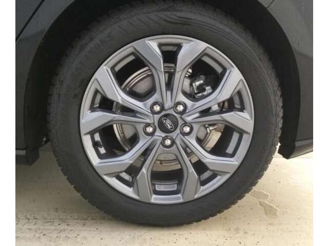 Ford Focus 1.0 EcoBoost MHEV ST-Line +LED +grand ecran +48m G
