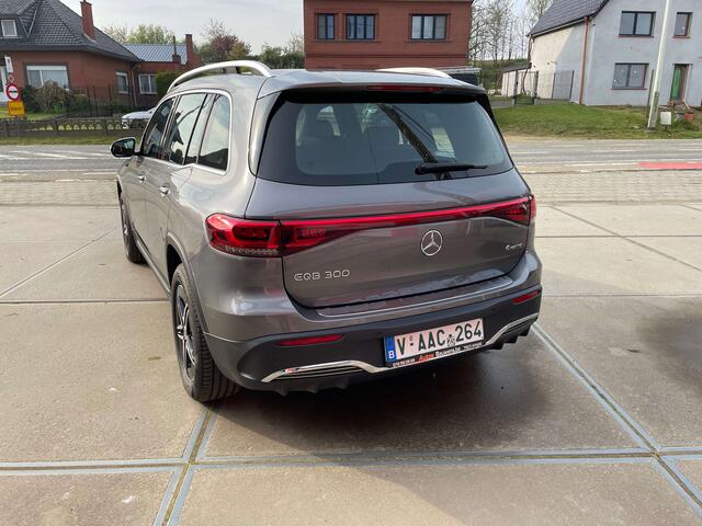 Mercedes-Benz EQB 66.5 kWh 4-Matic AMG Line