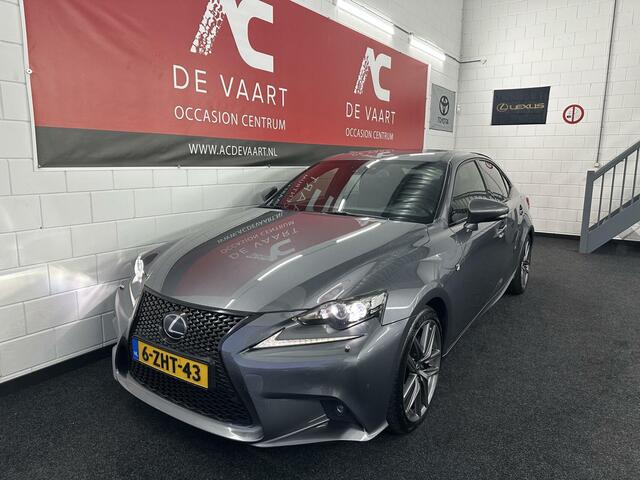 Lexus IS 300h F Sport Edition -